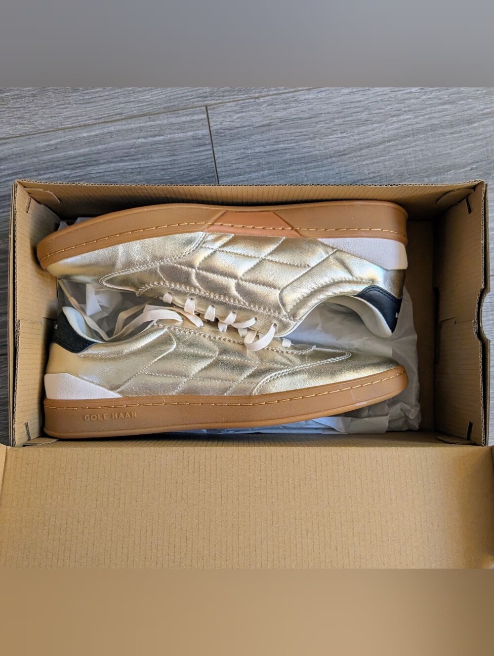*NEW* Women's GrandPrø Breakaway Metallic Leather Sneakers Size 11